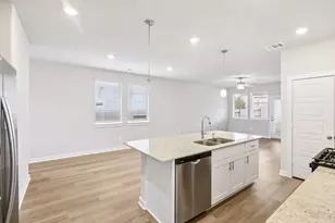 5525 Madden Ln, Houston, TX 77048 - Photo 5