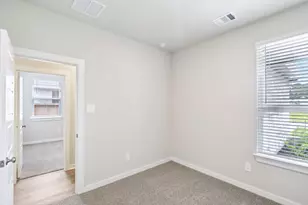5525 Madden Ln, Houston, TX 77048 - Photo 15
