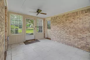 131 Lily St, Lake Jackson, TX 77566 - Photo 15