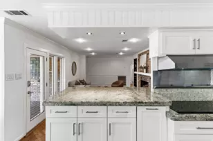 531 Azaleadell Dr, Houston, TX 77018 - Photo 15