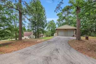 401 Hill Creek Dr, Coldspring, TX 77331 - Photo 41
