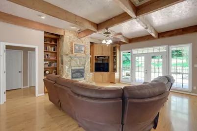 401 Hill Creek Drive, Coldspring, TX 77331 - Photo 13
