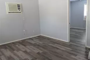 1311 1/2 21st St, Huntsville, TX 77340 - Photo 5