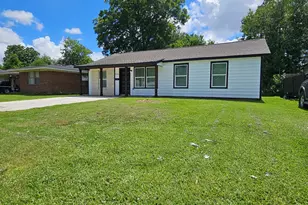 2129 Raspberry Ln, Pasadena, TX 77502 - Photo 1