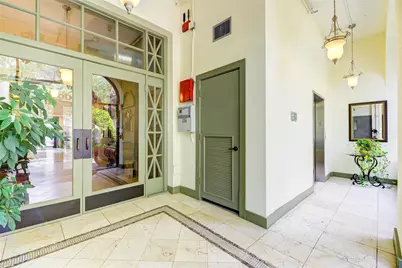 2700 Albany Street #3B, Houston, TX 77006 - Photo 3