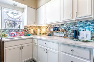 2314 34th St, Galveston, TX 77550 - Photo 11