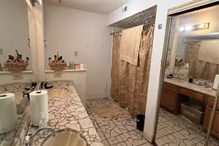 8518 Scenic Green Dr, Houston, TX 77088 - Photo 11