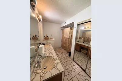 8518 Scenic Green Drive, Houston, TX 77088 - Photo 11