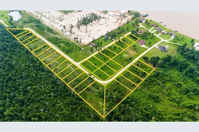 011 Oak Park Trail, Onalaska, TX 77360 - Photo 9