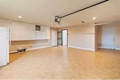 10930 Bob White Drive, Houston, TX 77096 - Photo 17