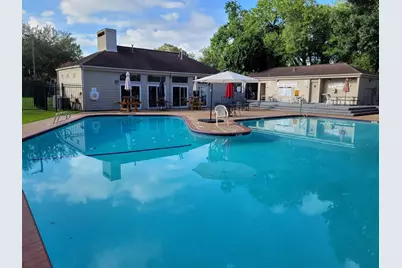 10930 Bob White Drive, Houston, TX 77096 - Photo 19