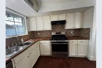7726 Sorbete Drive, Houston, TX 77083 - Photo 9