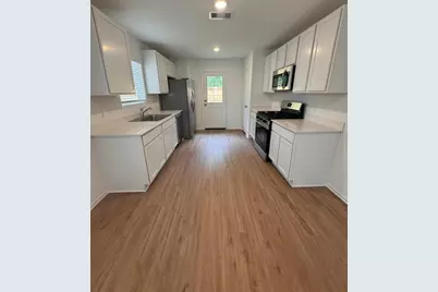 22483 Douglas Court, New Caney, TX 77357 - Photo 3