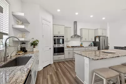 6038 Leeward Island Drive, Conroe, TX 77304 - Photo 13