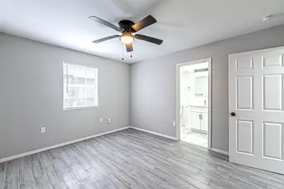 9711 Linkmeadow Lane #3, Houston, TX 77025 - Photo 11