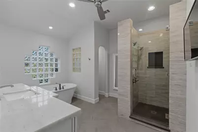 11918 Beverly Drive, Houston, TX 77065 - Photo 23