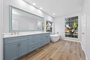 8010 Ashley Cir Dr N, Houston, TX 77071 - Photo 15