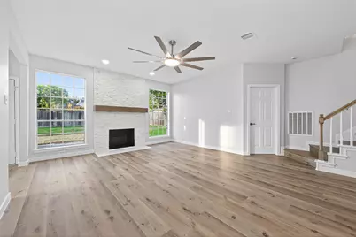 8010 Ashley Circle Drive N, Houston, TX 77071 - Photo 1