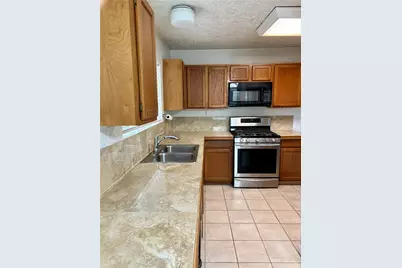 12311 Hamsfield Court, Tomball, TX 77377 - Photo 7