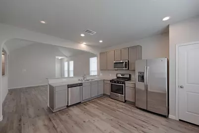 4508 Danielle Gardens, Conroe, TX 77304 - Photo 9