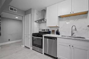 8100 Seawall Blvd, Galveston, TX 77551 - Photo 3