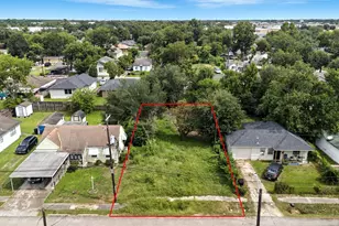 821 Neyland St, Houston, TX 77022 - Photo 1