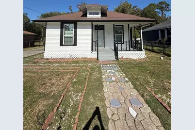 8407 Carolwood Drive, Houston, TX 77028 - Photo 1