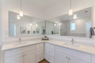 7613 Victory Reserve St, Houston, TX 77088 - Photo 13