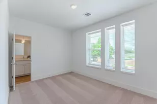 7613 Victory Reserve St, Houston, TX 77088 - Photo 19