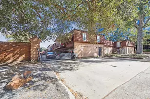 3401 Timmons Ln, Houston, TX 77027 - Photo 13