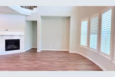 4426 Tumbling Leaf Court, Sugar Land, TX 77479 - Photo 7