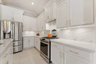 1706 Elmside Ct, Conroe, TX 77301 - Photo 3