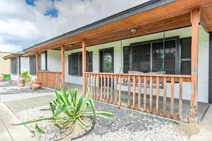 1095 County Rd 423, Alvin, TX 77511 - Photo 5