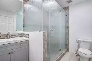 778 Thicket Ln, Houston, TX 77079 - Photo 13