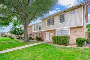 778 Thicket Ln, Houston, TX 77079 - Photo 1