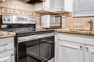 778 Thicket Ln, Houston, TX 77079 - Photo 11