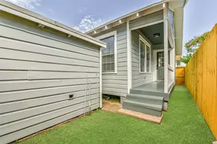 2102 55th St, Galveston, TX 77551 - Photo 23