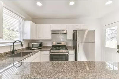 2102 55th Street, Galveston, TX 77551 - Photo 19