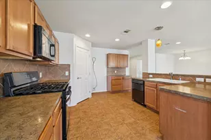 1034 Clover Leaf Ct, Rosenberg, TX 77469 - Photo 3