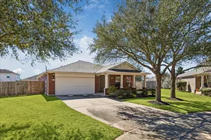 1034 Clover Leaf Ct, Rosenberg, TX 77469 - Photo 7