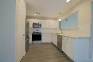 2825 Hickory Limb Ct, League City, TX 77573 - Photo 5