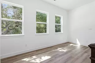 2104 Montana St, Baytown, TX 77520 - Photo 5
