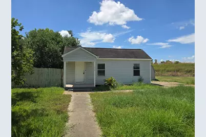 1523 N Avenue F, Freeport, TX 77541 - Photo 1
