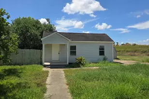 1523 N Avenue F, Freeport, TX 77541 - Photo 1