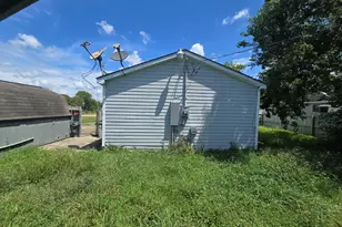 1523 N Avenue F, Freeport, TX 77541 - Photo 23