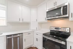 4913 Deerwood Cir, Baytown, TX 77521 - Photo 7