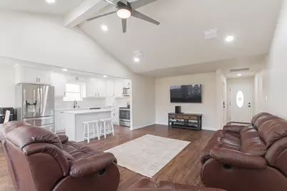 4913 Deerwood Circle, Baytown, TX 77521 - Photo 3