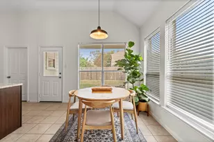 12102 Green Willow Falls Dr, Tomball, TX 77375 - Photo 7