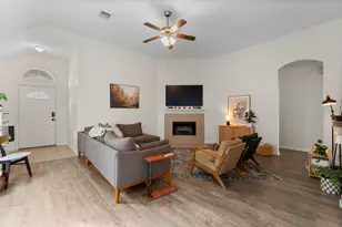 12102 Green Willow Falls Dr, Tomball, TX 77375 - Photo 5