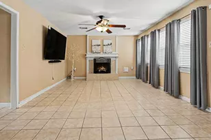 15914 Dunmoor Dr, Houston, TX 77059 - Photo 3